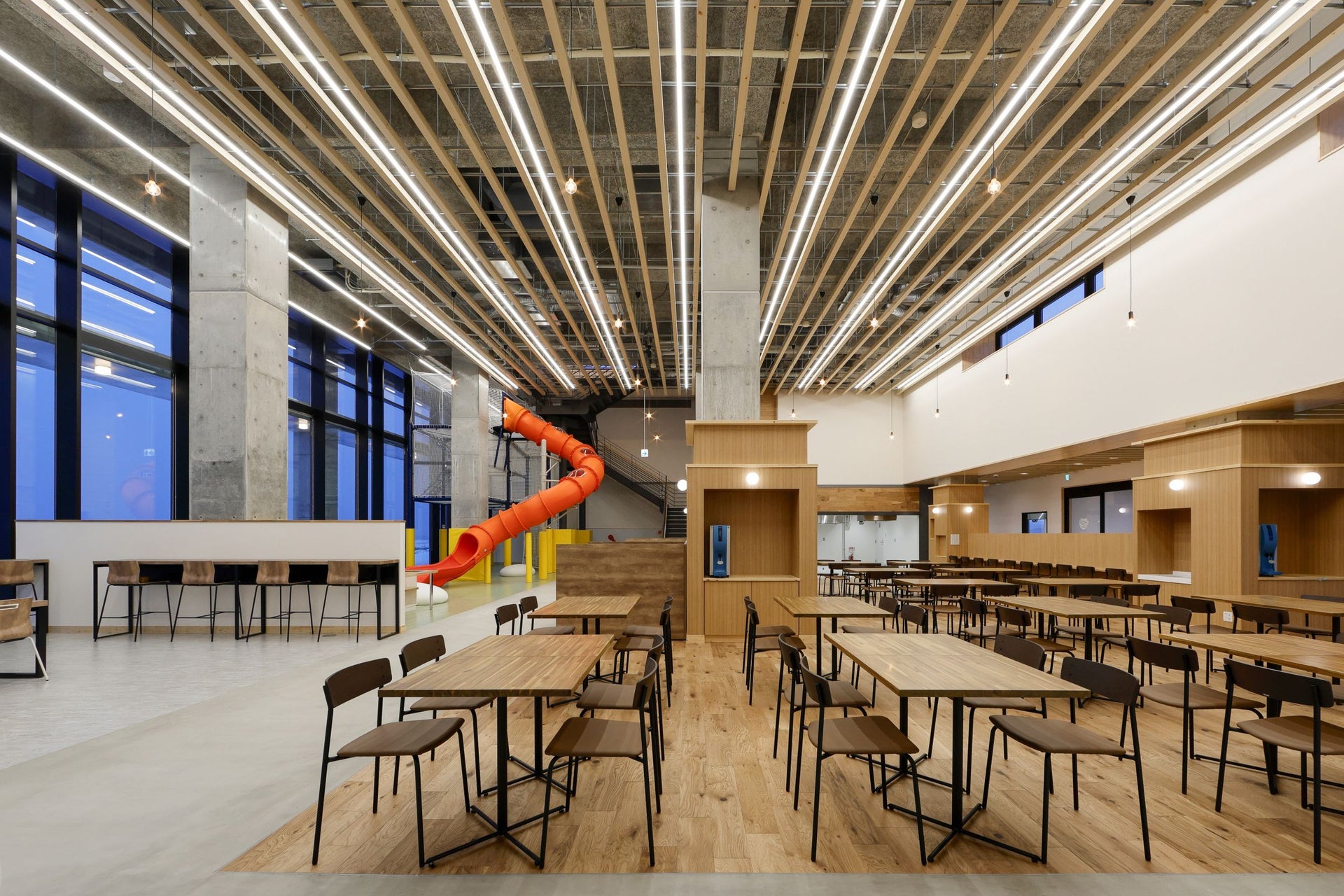 道の駅しらぬか 恋問館2